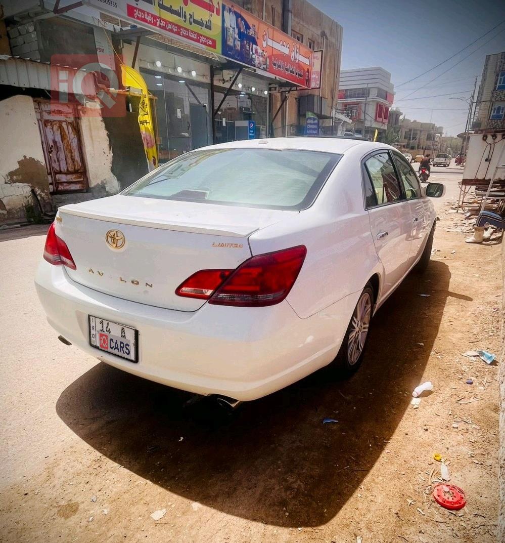 تويوتا أفالون